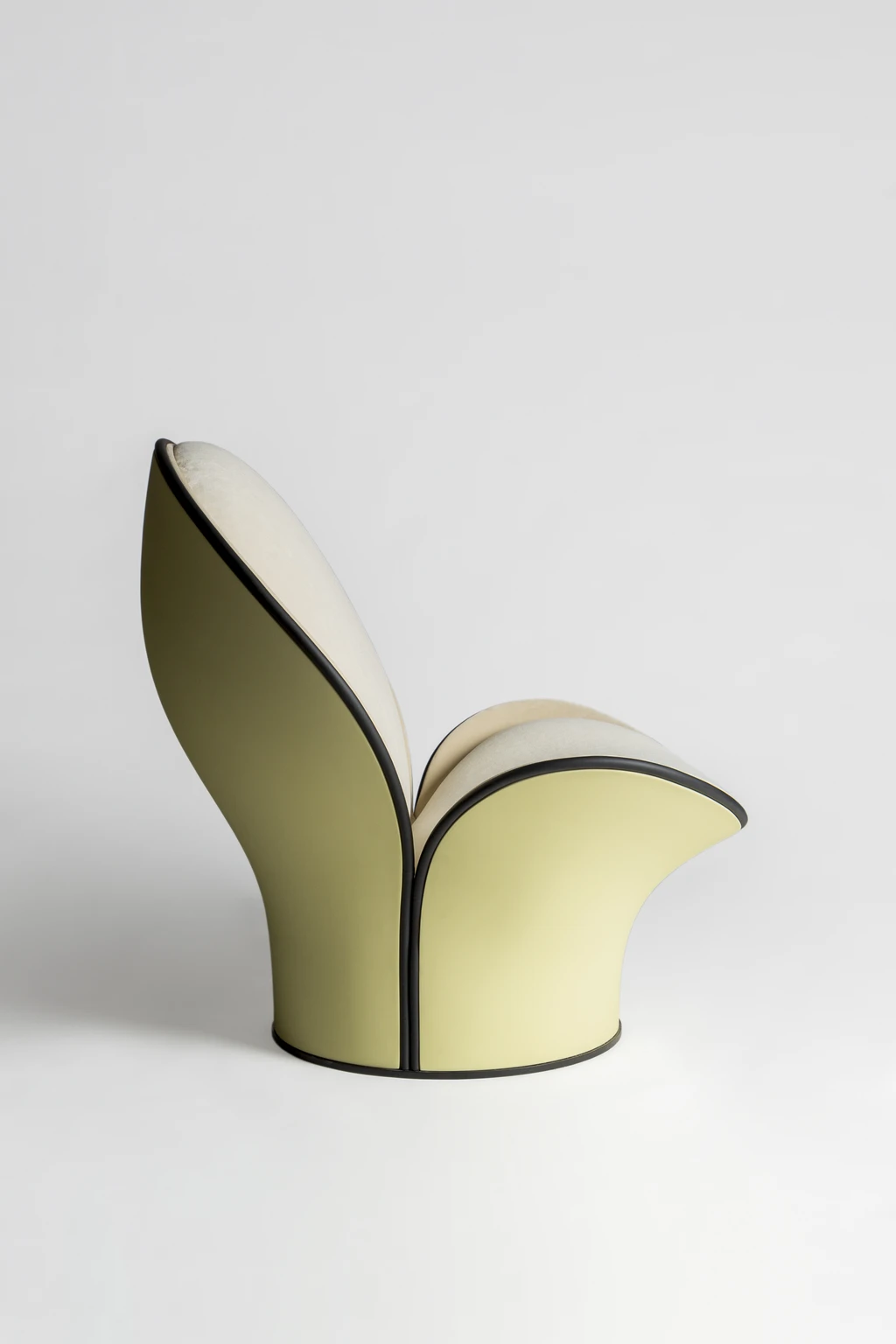 DA BEBA armchair photo Federica Lissoni 12