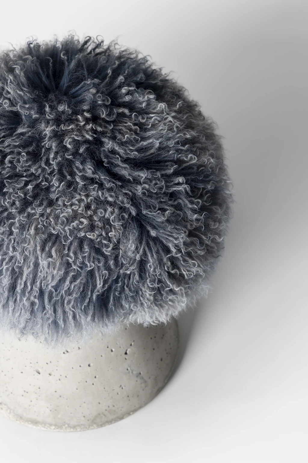 DA RIVE stool ph Federica Lissoni 1